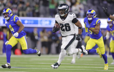 APTOPIX Eagles Rams Football